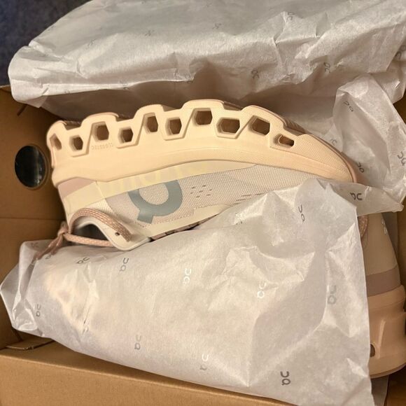 On Running Cloudmonster " Moon/Fawn" sneakers NIB - Picture 5 of 9